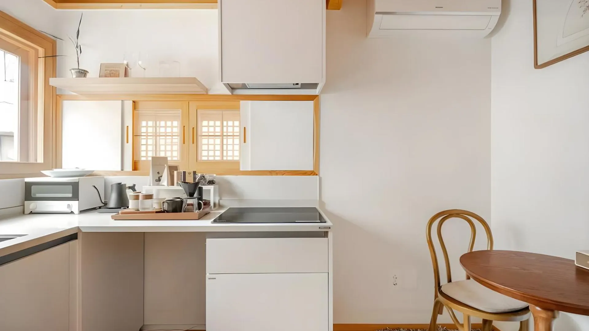 Villa Numaru Two Exclusive Entire Hanoks In Seochon Szöul