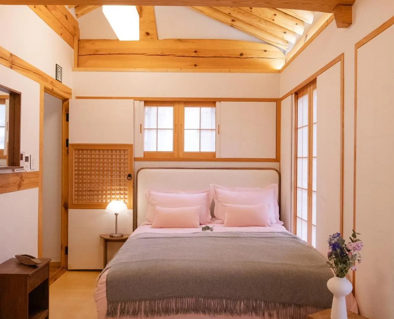 Numaru Two Exclusive Entire Hanoks In Seochon Seoul